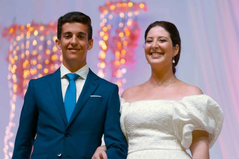 GALERIA de FOTOS d’una PRESENTACIÓ de les FESTES de JULIOL de PEDREGUER molt MUSICAL GALERIA de FOTOS d’una PRESENTACIÓ de les FESTES de JULIOL de PEDREGUER molt MUSICAL